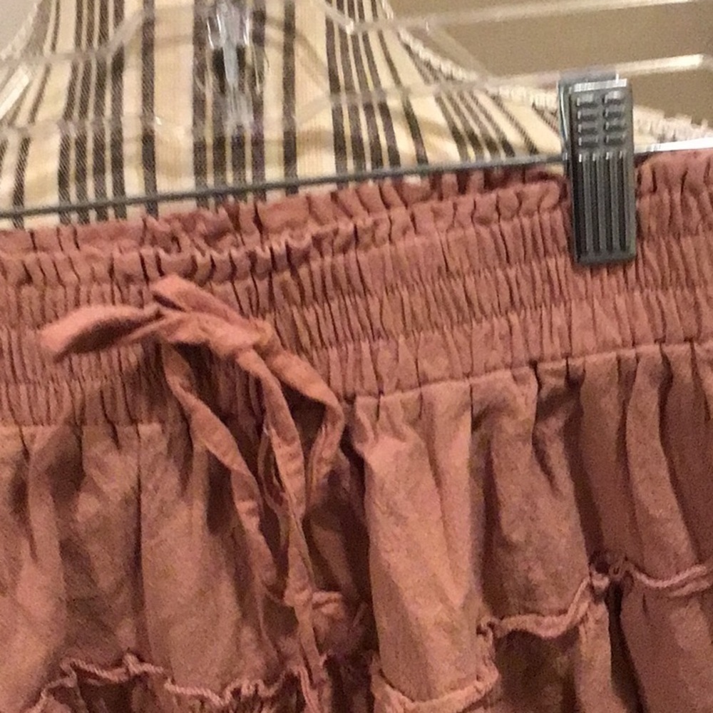 Simplee Elastic Waist Fringe Hem DustyRose Skirt Size M - Picture 4 of 4